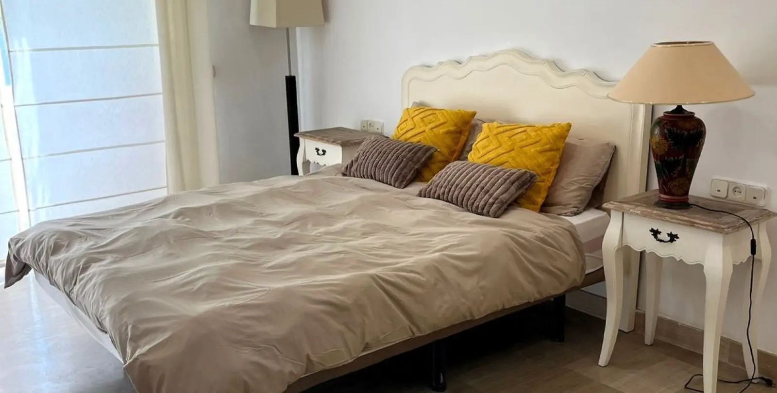 Продажа апартаментов на первом этаже в Bahía de Marbella 14