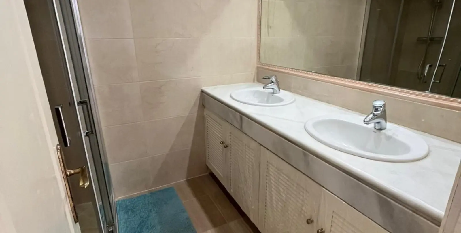 Продажа апартаментов на первом этаже в Bahía de Marbella 25