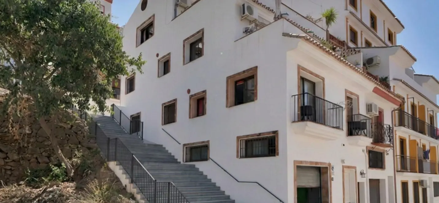 Sale of apartment complex in Ojén 0