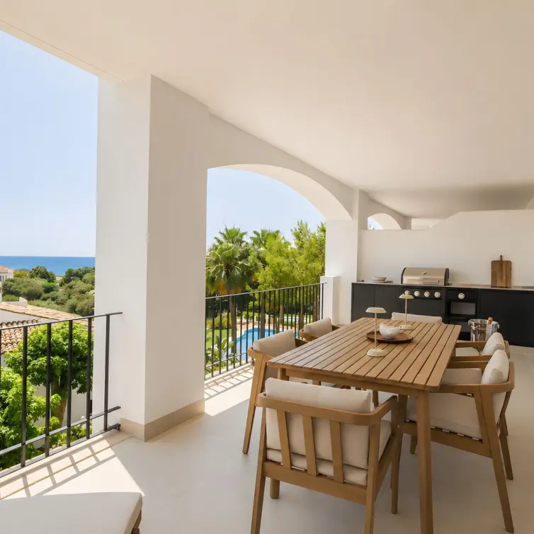Sale of middle floor apartment in La Quinta