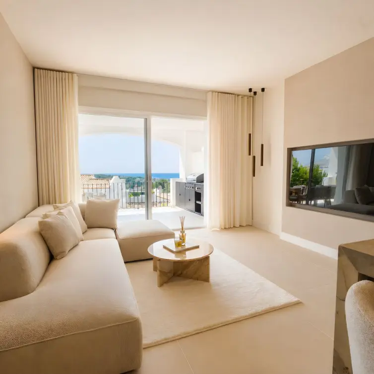 Sale of middle floor apartment in La Quinta