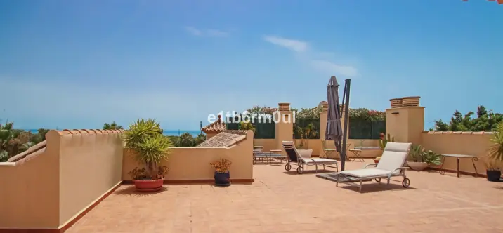 Sale of penthouse in Nagüeles 1
