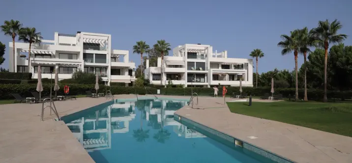 Venta de apartamento en planta baja en Atalaya 0