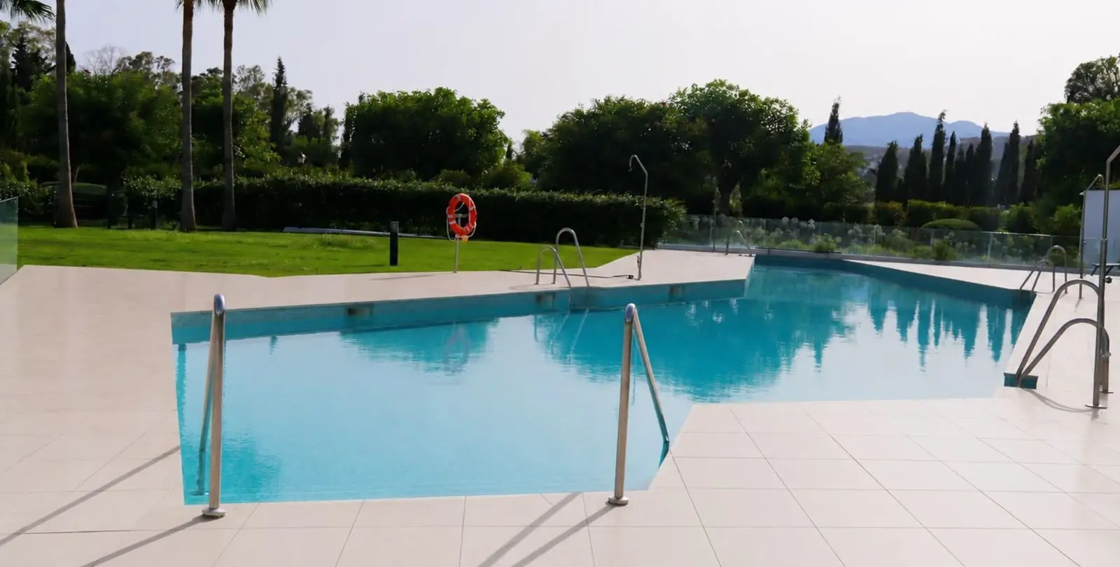 Sale of ground floor apartment in Atalaya 7