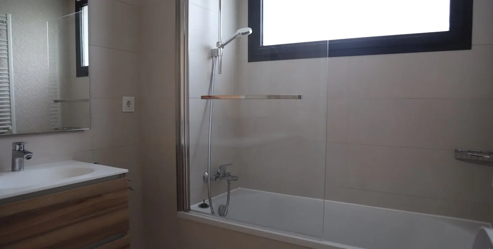 Sale of ground floor apartment in Atalaya 18