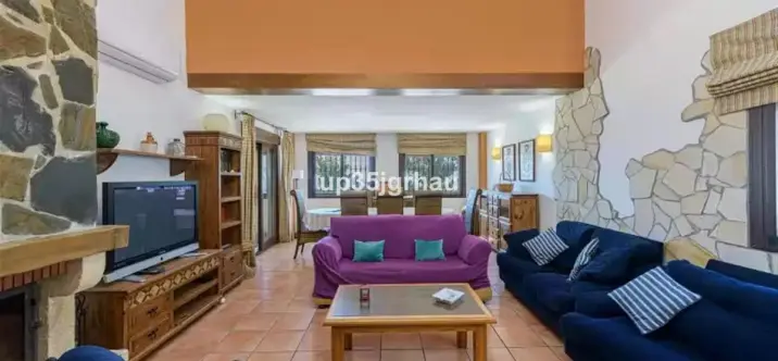 Venta de villa independiente en Estepona 3