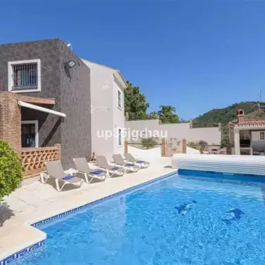 Venta de villa independiente en Estepona