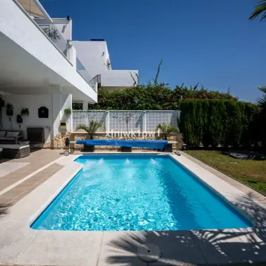 Venta de casa pareada en Riviera del Sol