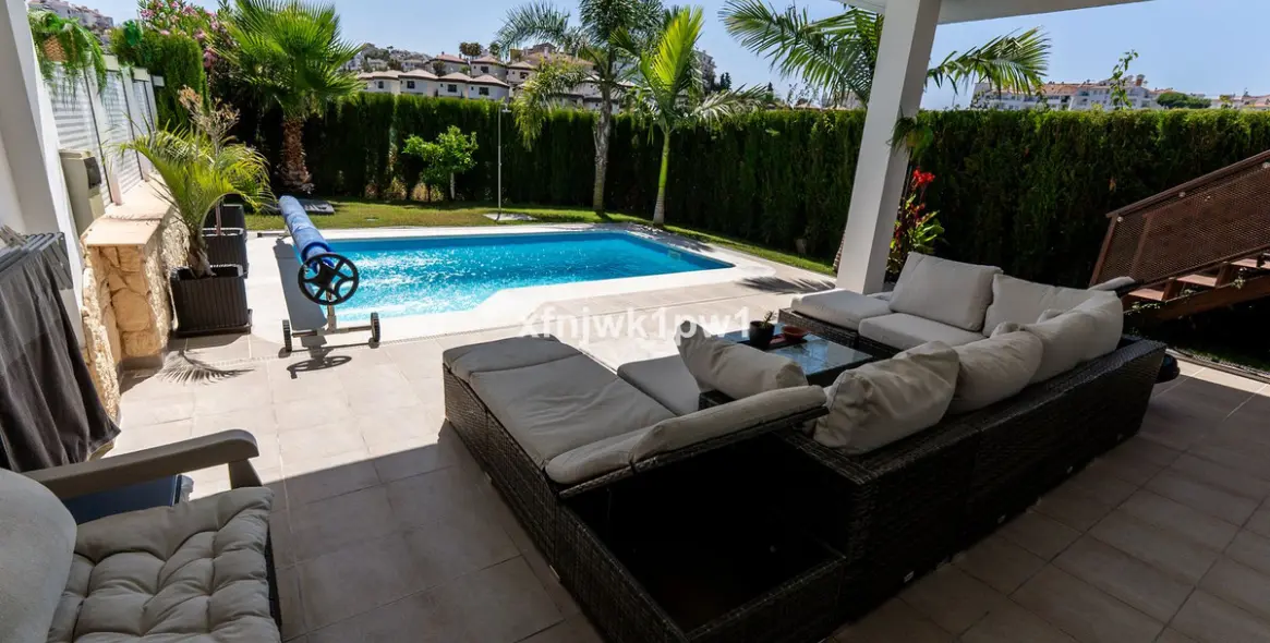 Venta de casa pareada en Riviera del Sol 3