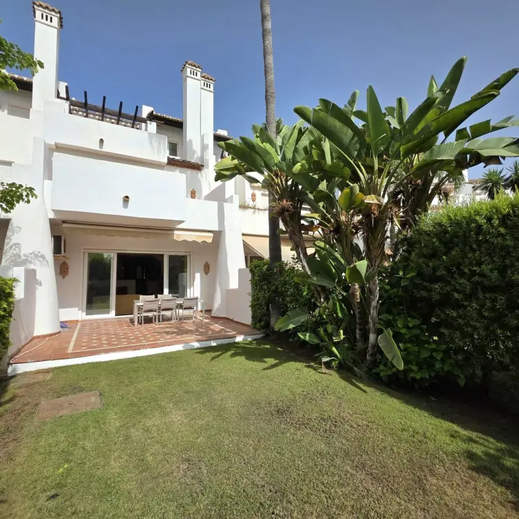Sale of townhouse in Costalita
