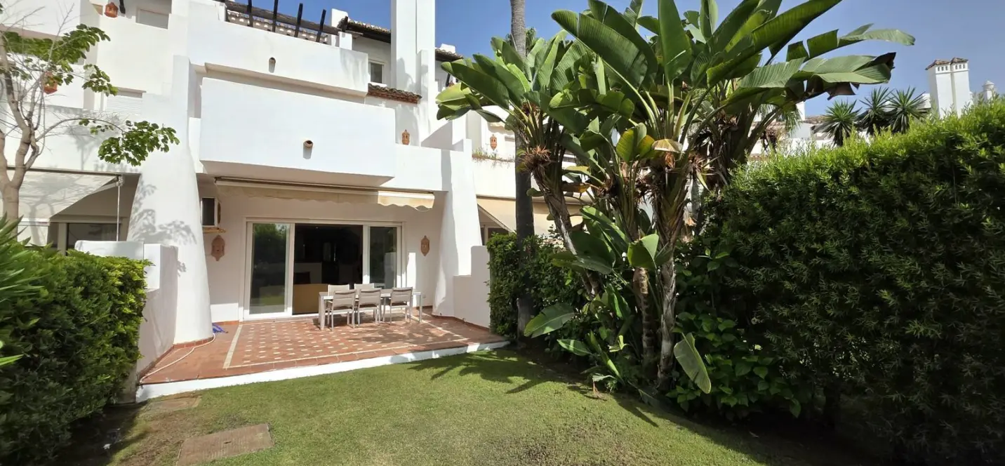 Sale of townhouse in Costalita 3