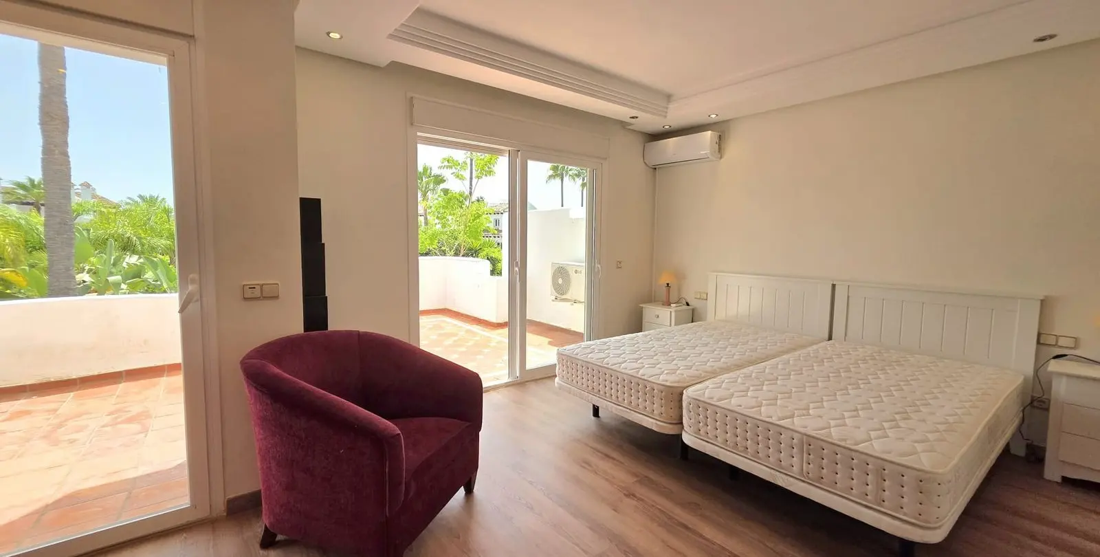 Sale of townhouse in Costalita 16