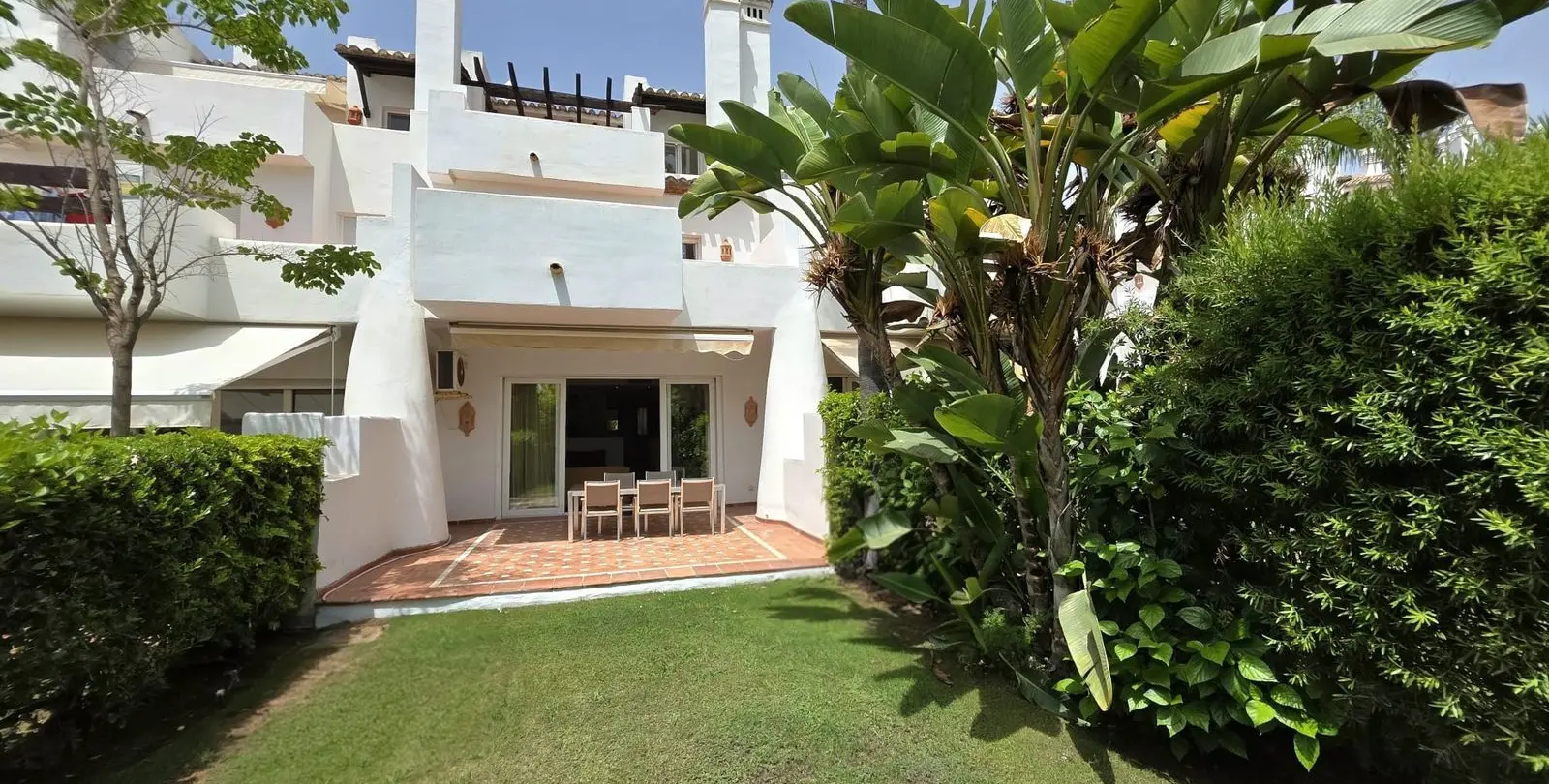 Sale of townhouse in Costalita 29