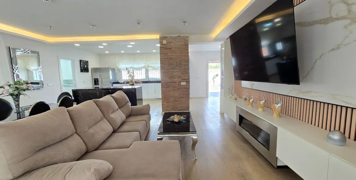 Venta de villa independiente en Torremolinos 37