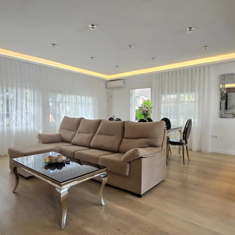 Venta de villa independiente en Torremolinos