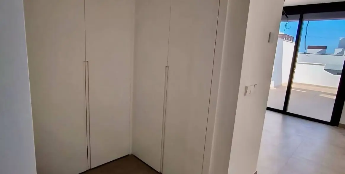 Venta de ático dúplex en Bel Air 20