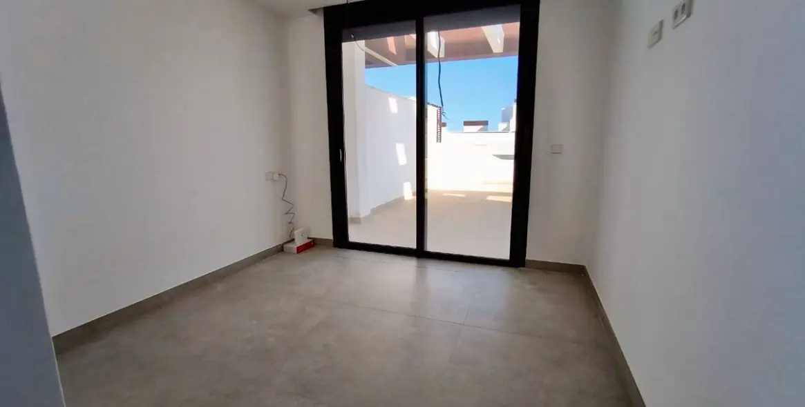 Venta de ático dúplex en Bel Air 21