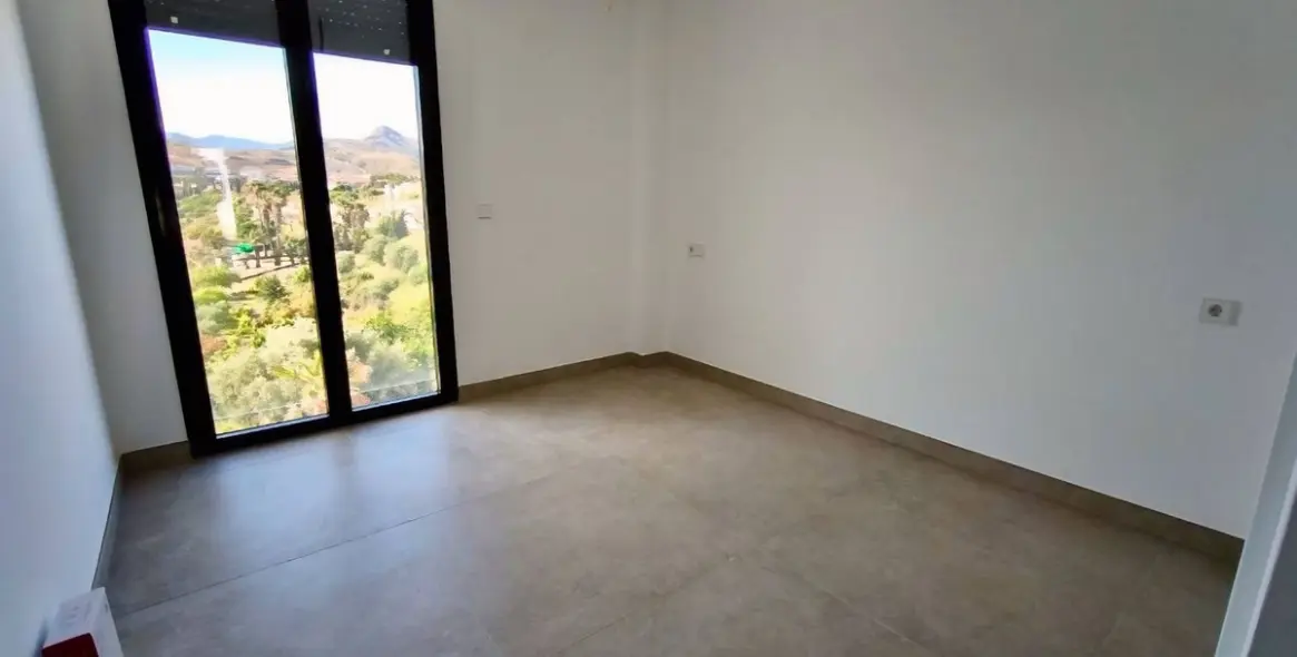 Venta de ático dúplex en Bel Air 31