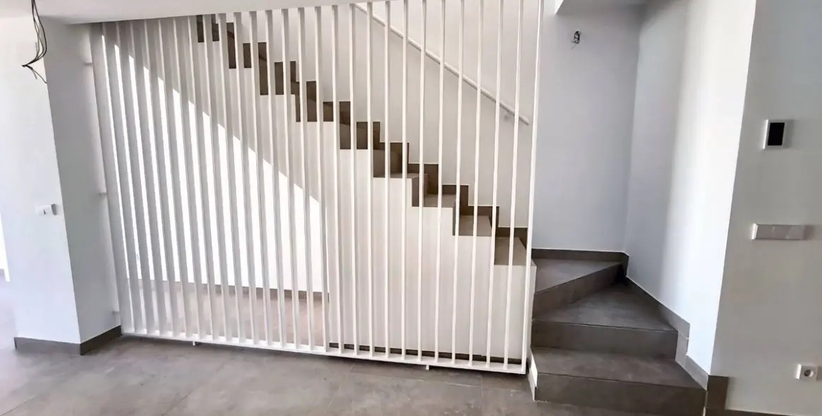 Venta de ático dúplex en Bel Air 33
