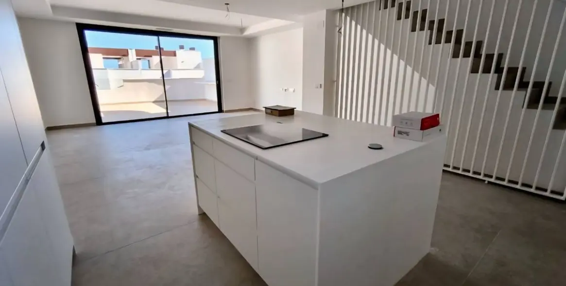 Venta de ático dúplex en Bel Air 37