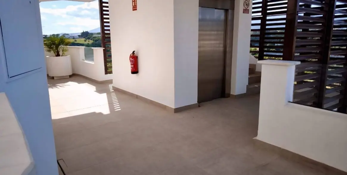 Venta de ático dúplex en Bel Air 49
