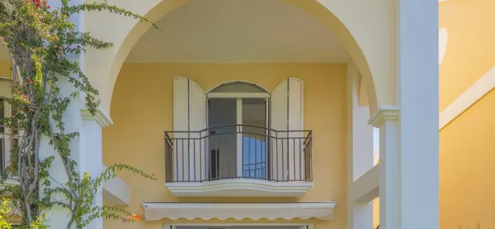 Venta de casa pareada en Bahía de Marbella 2