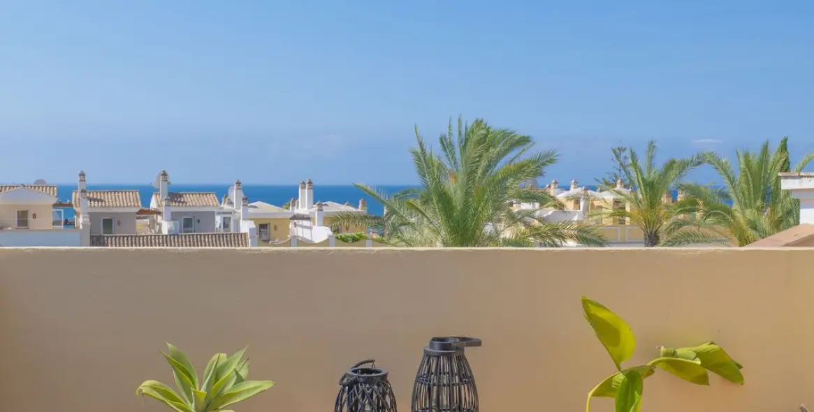 Venta de casa pareada en Bahía de Marbella 23