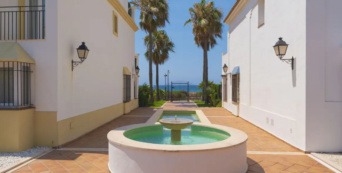 Venta de casa pareada en Bahía de Marbella 26