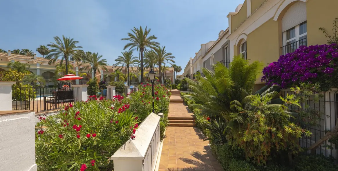 Venta de casa pareada en Bahía de Marbella 27