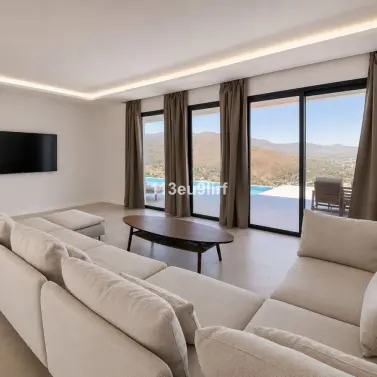 Venta de villa independiente en La Cala Golf