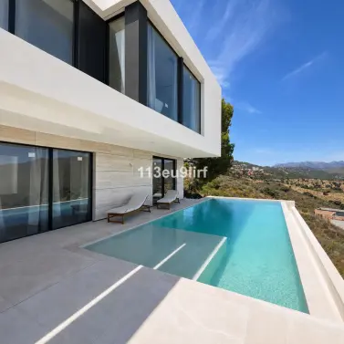 Venta de villa independiente en La Cala Golf