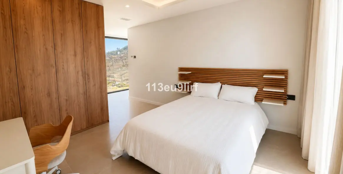 Sale of detached villa in La Cala Golf 23
