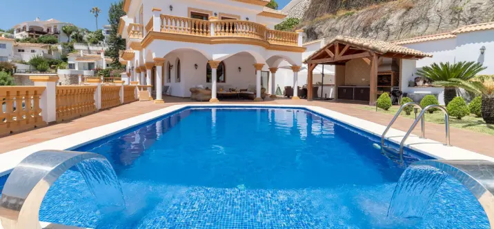 Venta de villa independiente en Benalmadena Costa 1