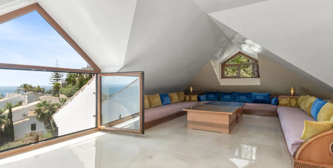 Sale of detached villa in Benalmadena Costa 39
