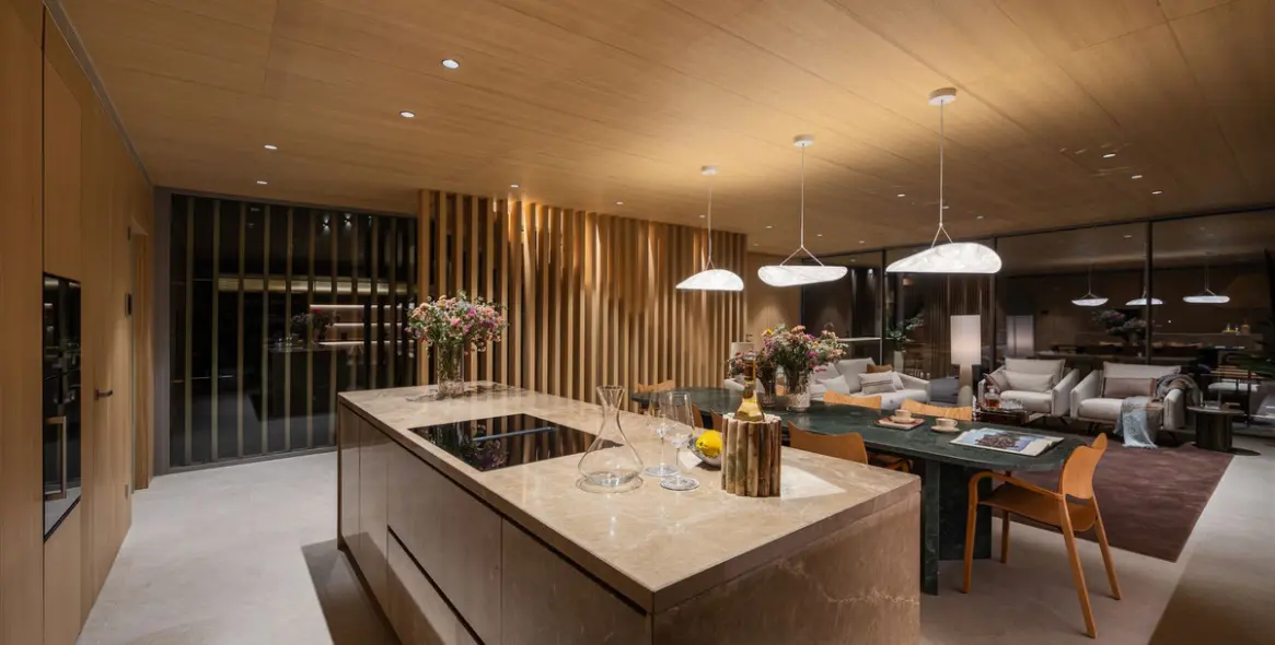 Venta de villa independiente en Nueva Andalucía 6