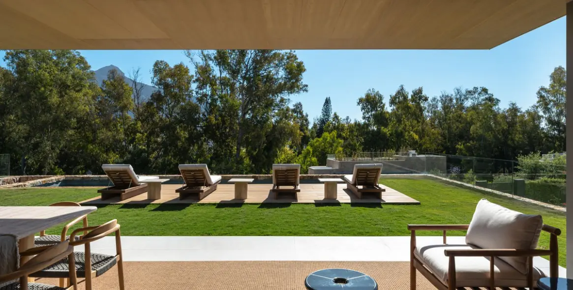 Venta de villa independiente en Nueva Andalucía 29