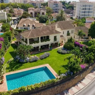 Long-term rent of detached villa in Marbella