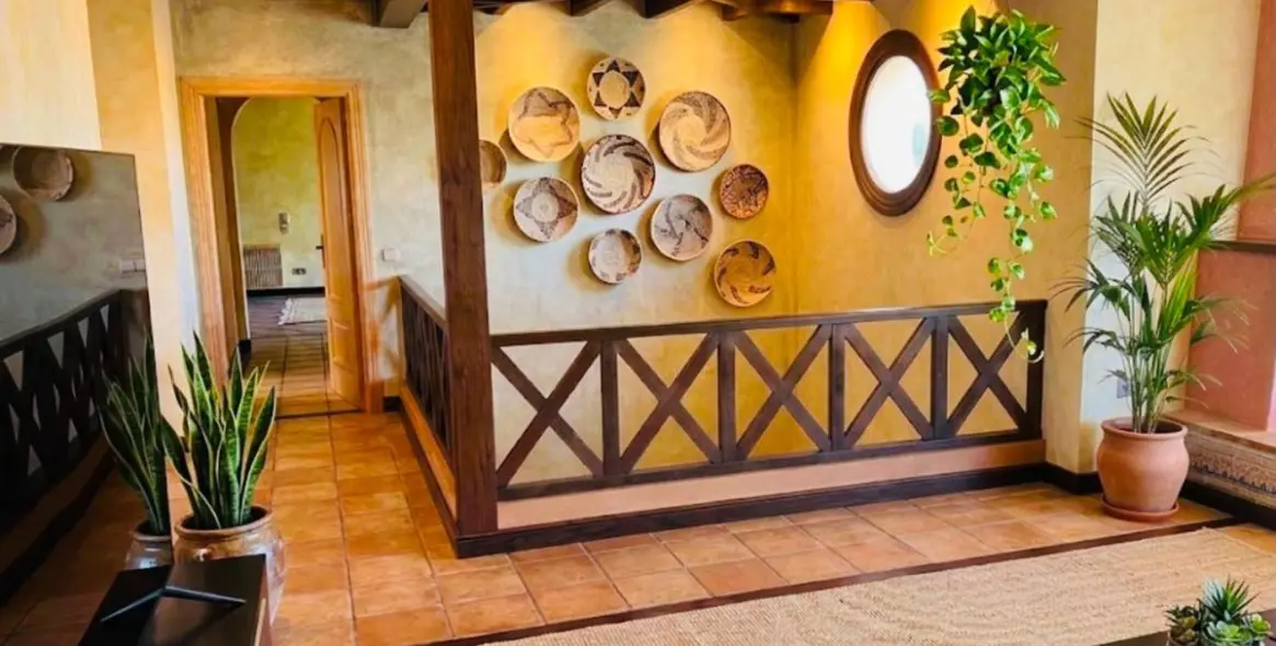 Long-term rent of detached villa in Marbella 2