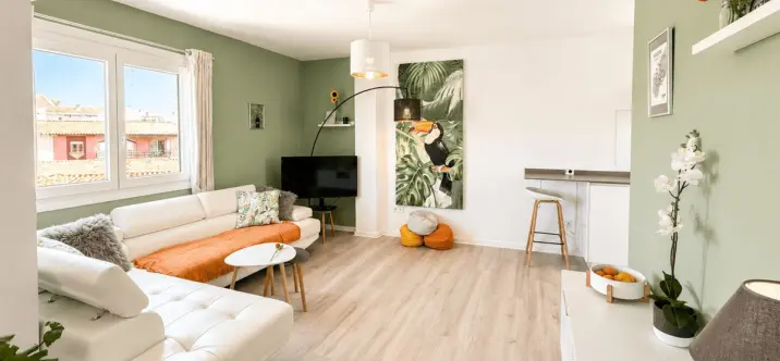 Sale of penthouse in Estepona 1