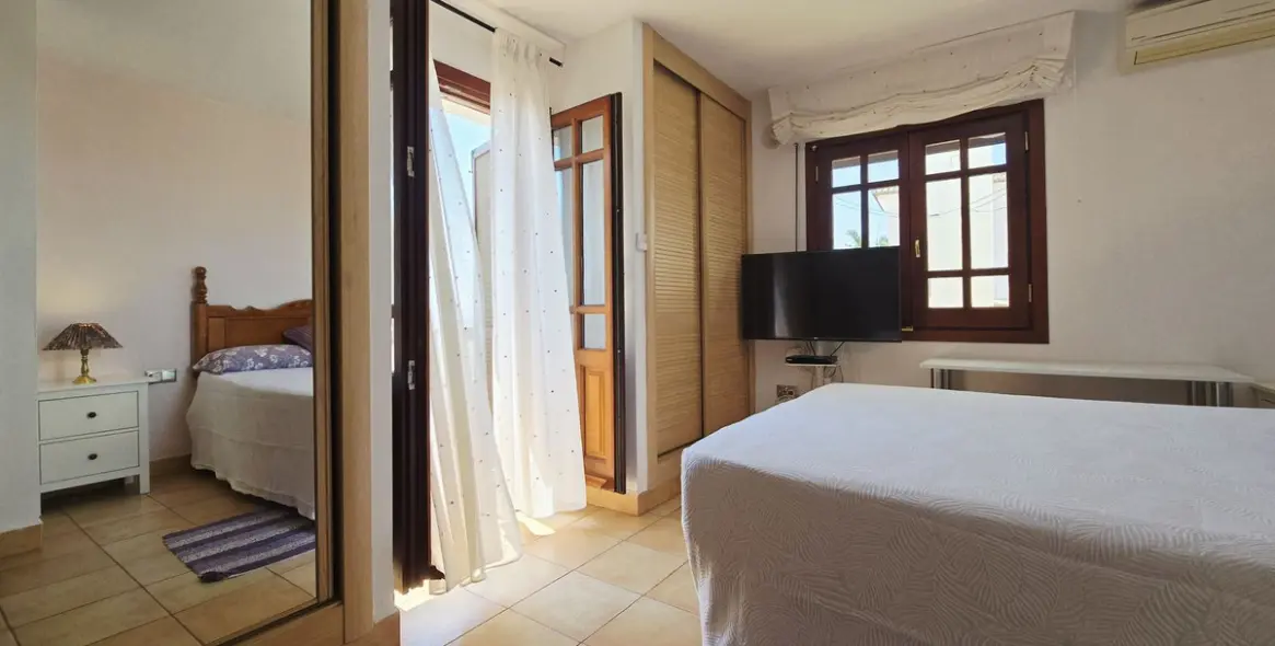 Продажа  отдельно стоящей виллы в Torre del Mar 13