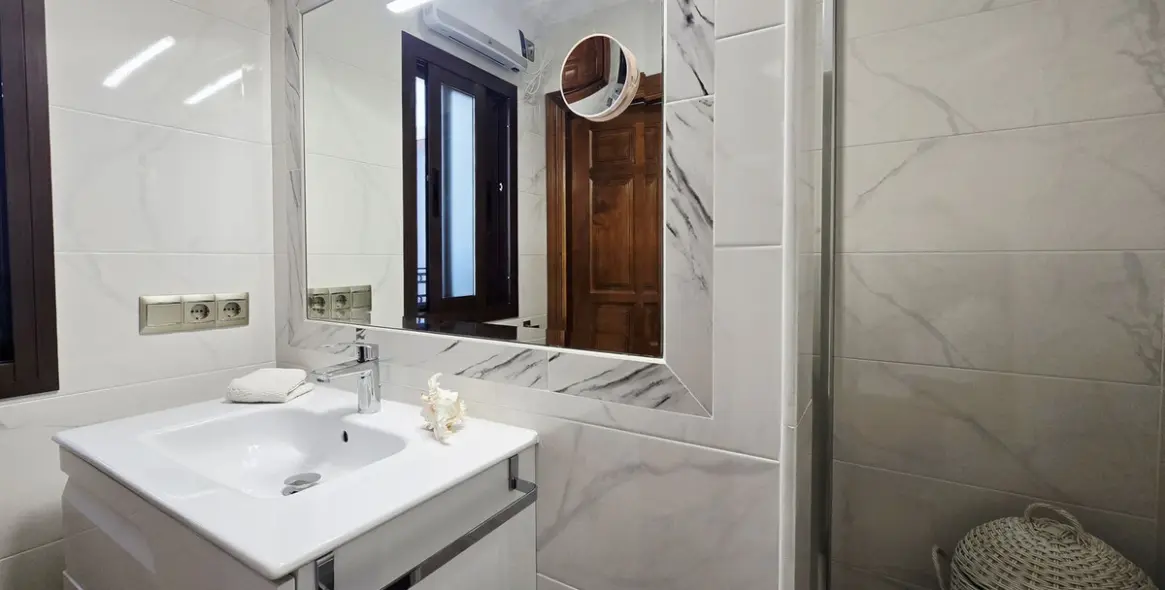 Продажа  отдельно стоящей виллы в Torre del Mar 42