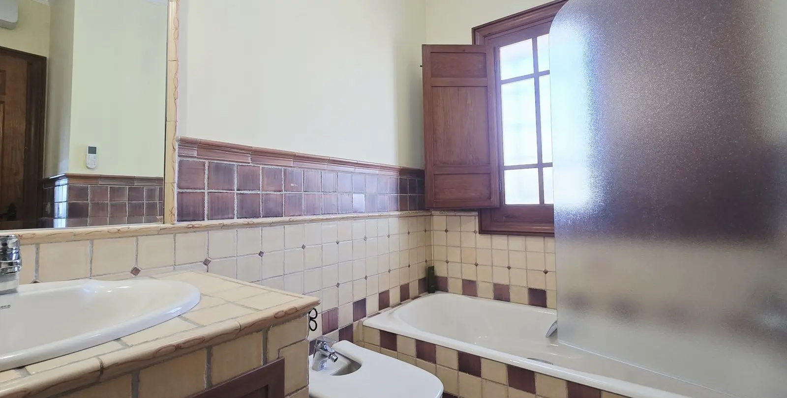 Sale of detached villa in Torre del Mar 11