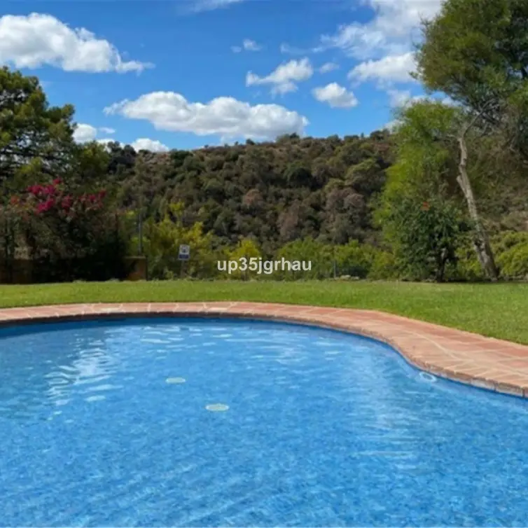 Sale of middle floor apartment in Selwo
