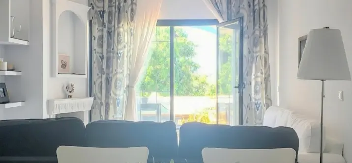 Venta de apartamento en planta baja en Miraflores 2