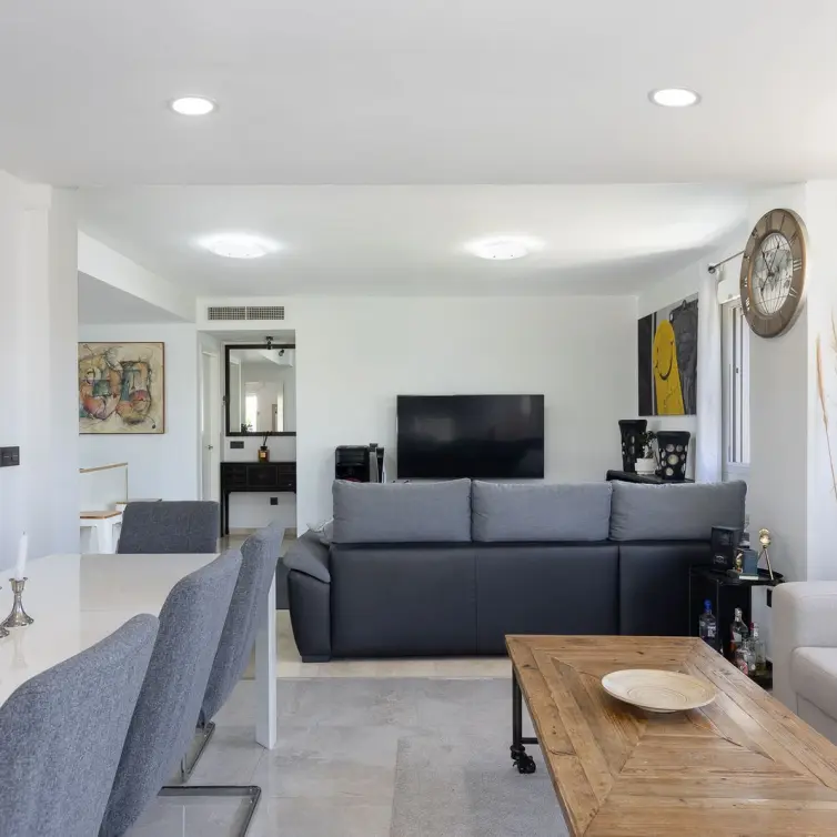 Sale of penthouse in Torremolinos