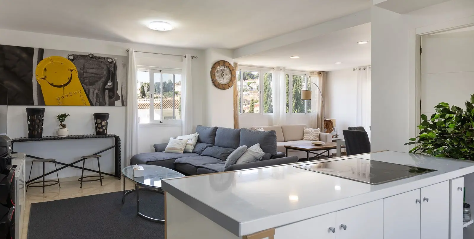 Sale of penthouse in Torremolinos 11