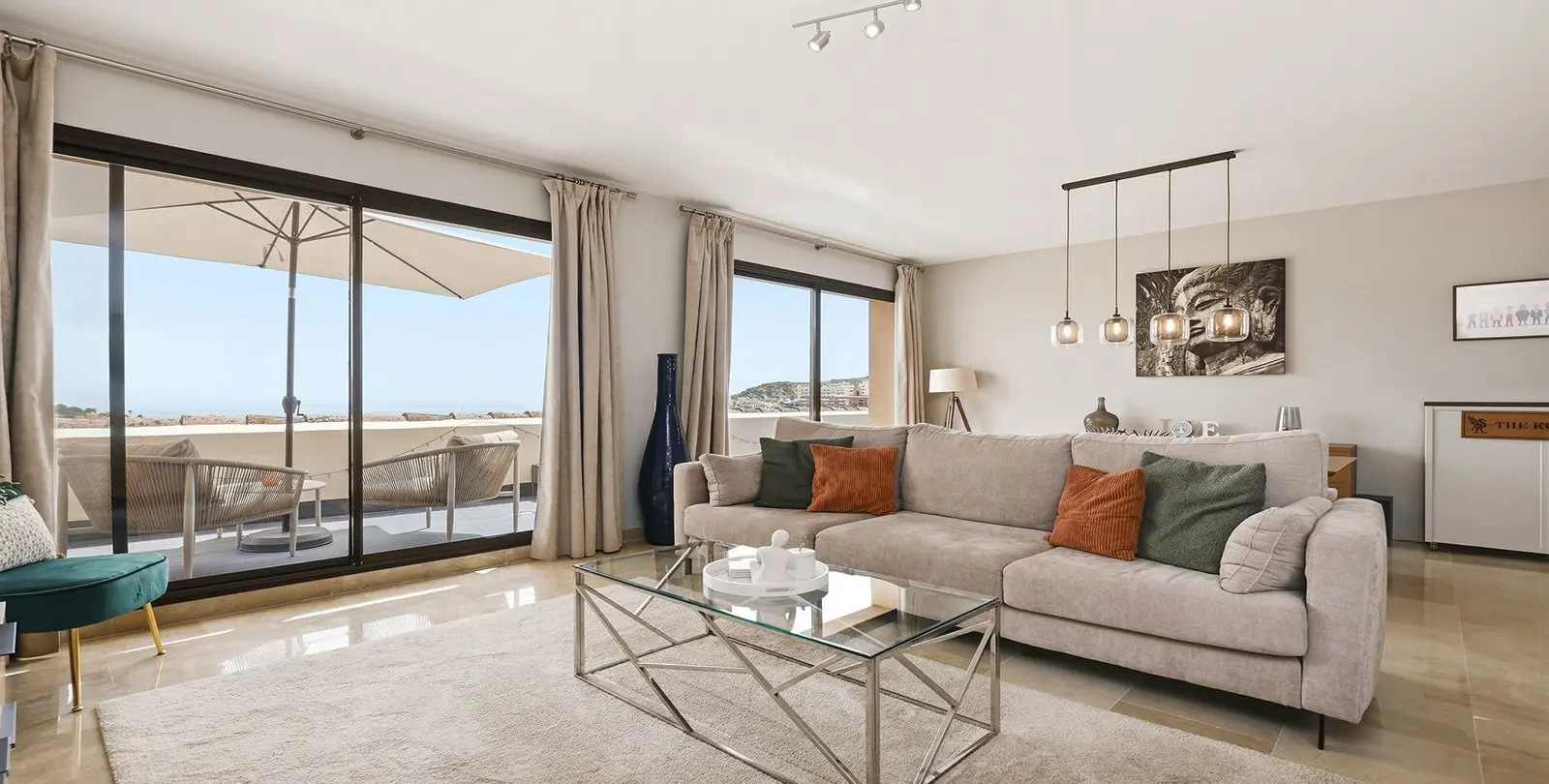 Sale of penthouse in La Duquesa 1