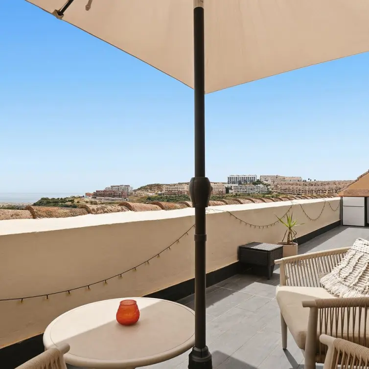 Sale of penthouse in La Duquesa