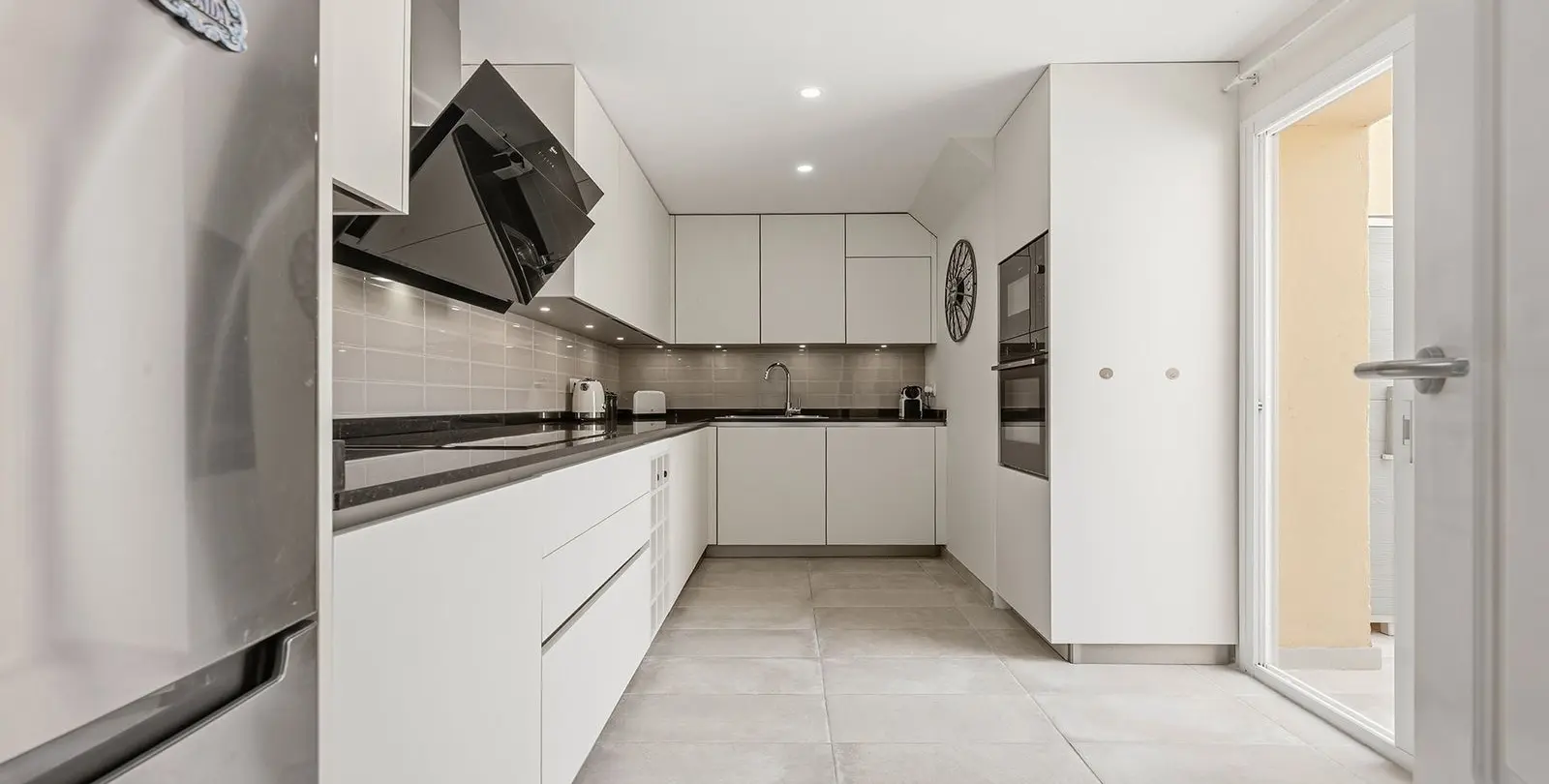 Sale of penthouse in La Duquesa 10