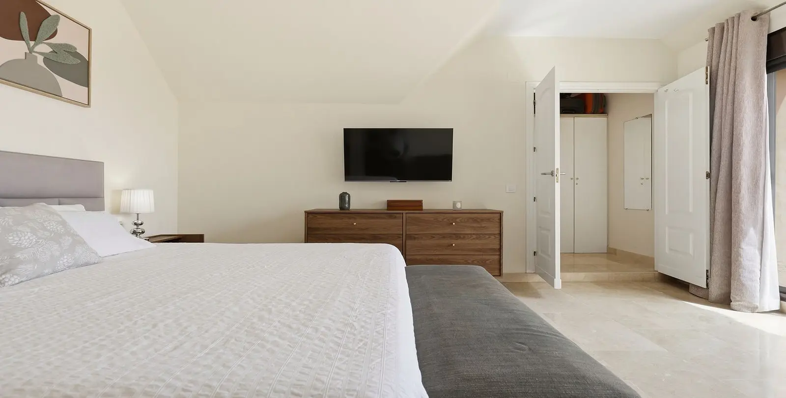 Sale of penthouse in La Duquesa 22